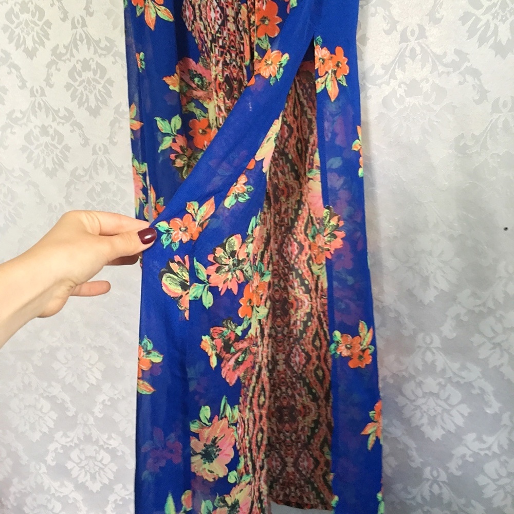 Blue Floral Tropical Halter Maxi Dress - Picture 5 of 7